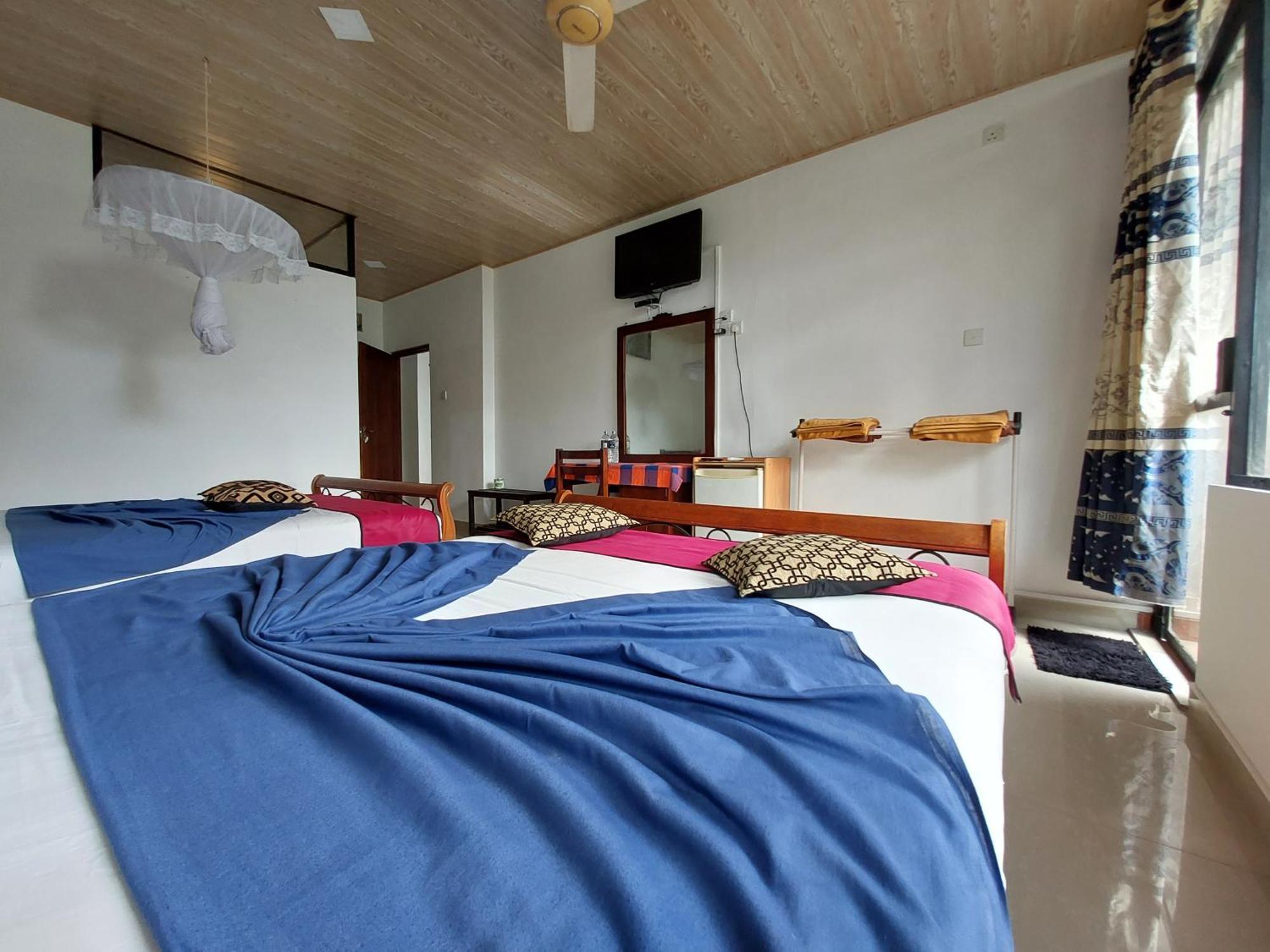 Lake Wave Hotel Anuradhapura Ngoại thất bức ảnh